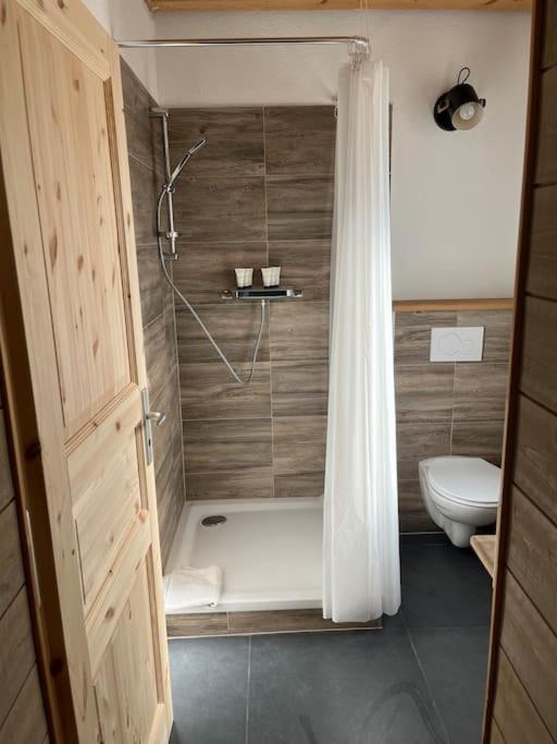 Appartamento Loft Des Milans, Petit Nid Douillet Perche Sur La Campagne Ecublens  Esterno foto